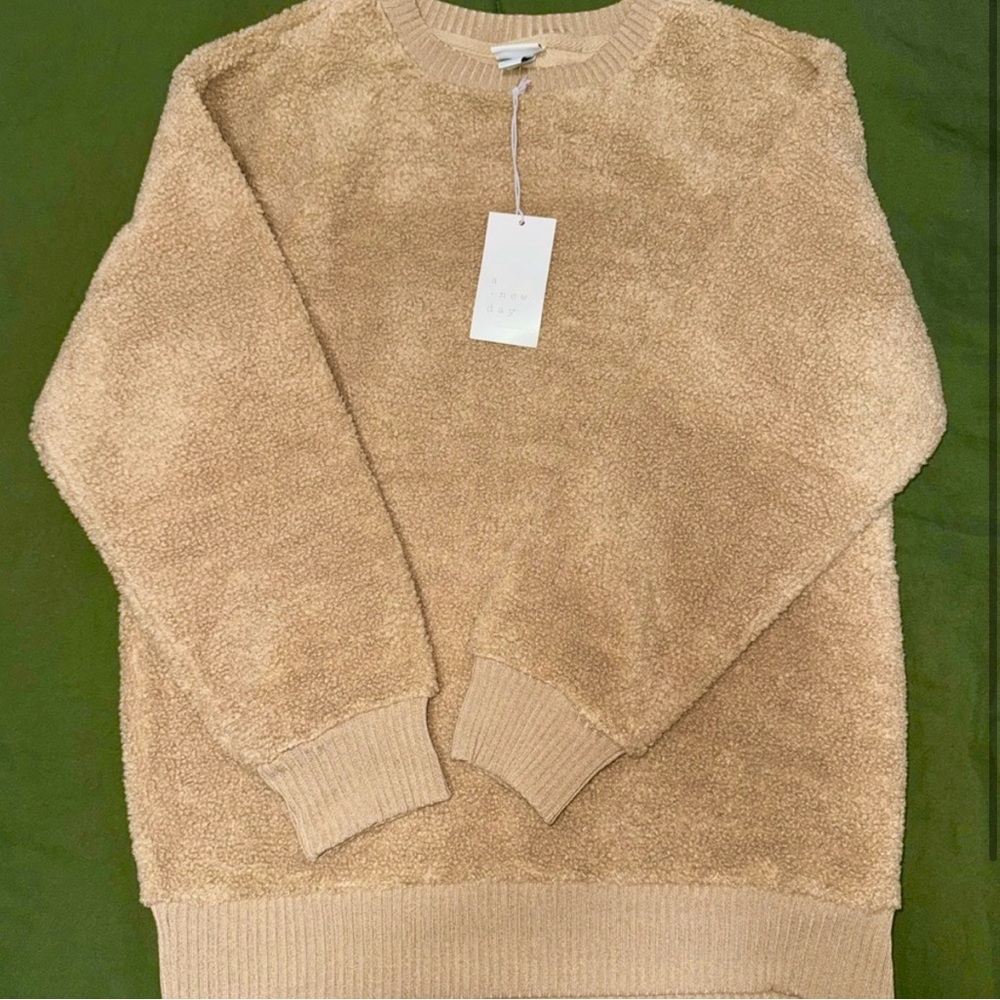 Teddy sweater